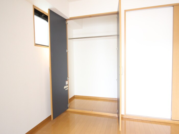 物件内観写真15　(収納)