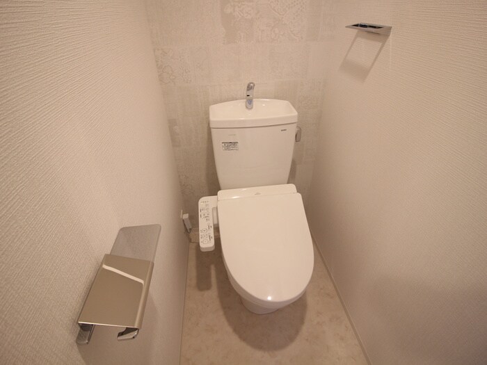 物件内観写真12　(トイレ)