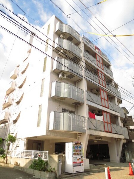 ｱｷｭﾗﾊﾟ-ｸｻｲﾄﾞ須賀町（４０１）外観写真