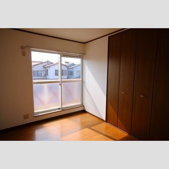 物件内観写真8　(居室)