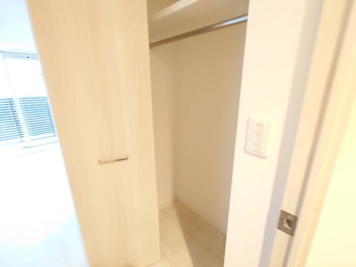 物件内観写真12　(収納)