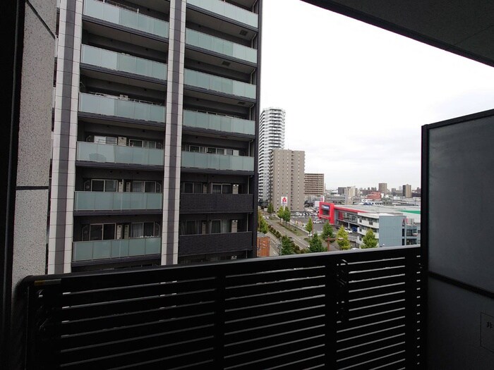 物件内観写真15　(室内からの展望)