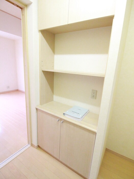 物件内観写真12　(収納)