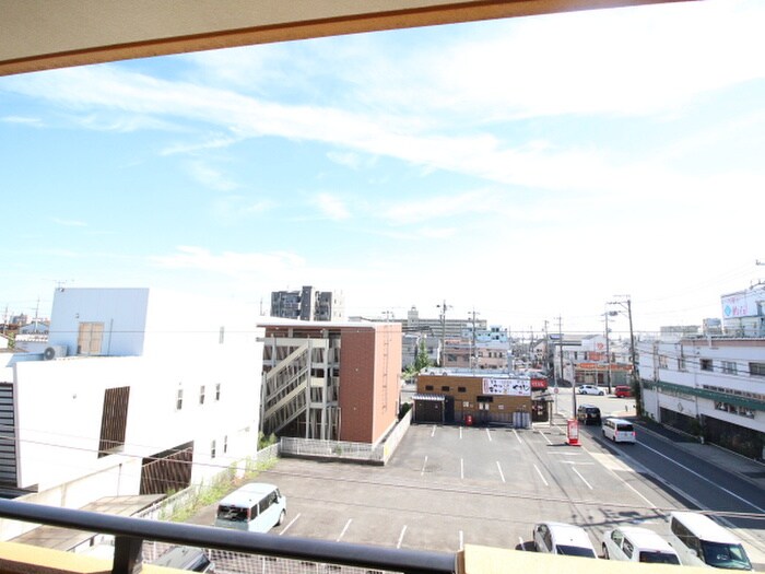 物件内観写真19　(室内からの展望)