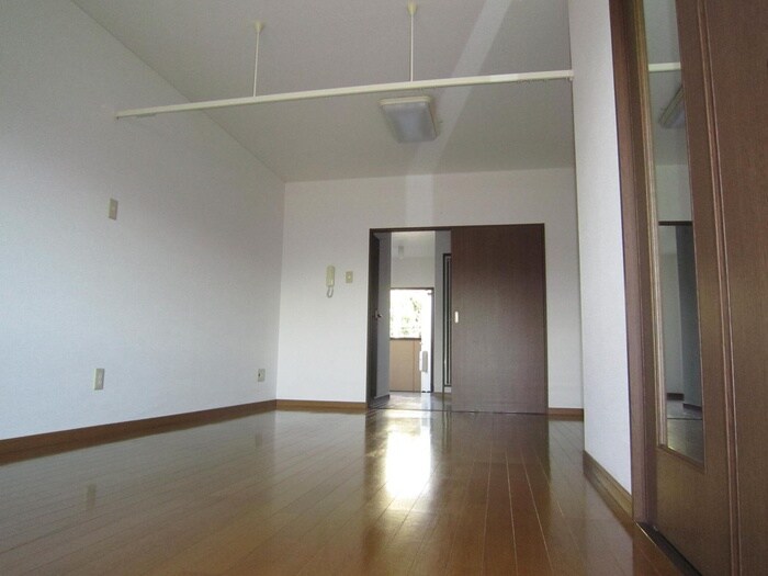 物件内観写真9　(居室)