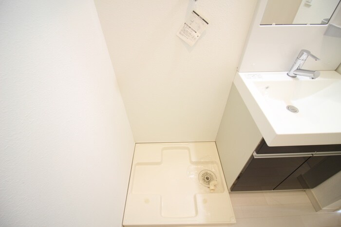 物件内観写真13　(洗濯機置場)