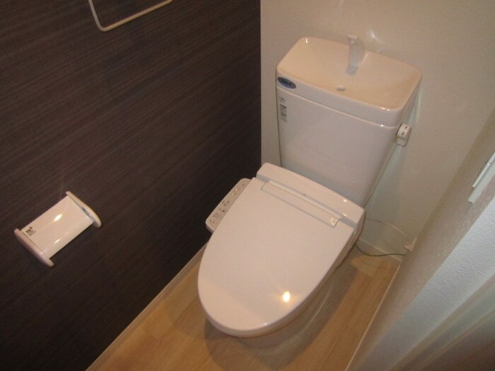 物件内観写真11　(トイレ)