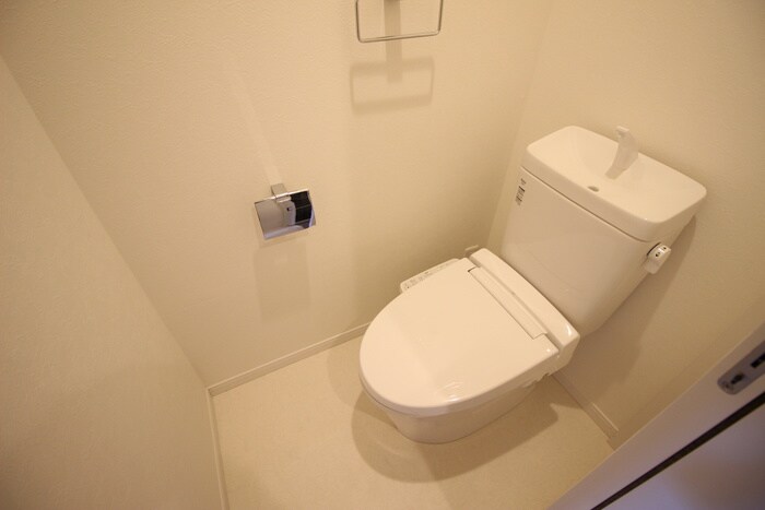 物件内観写真12　(トイレ)