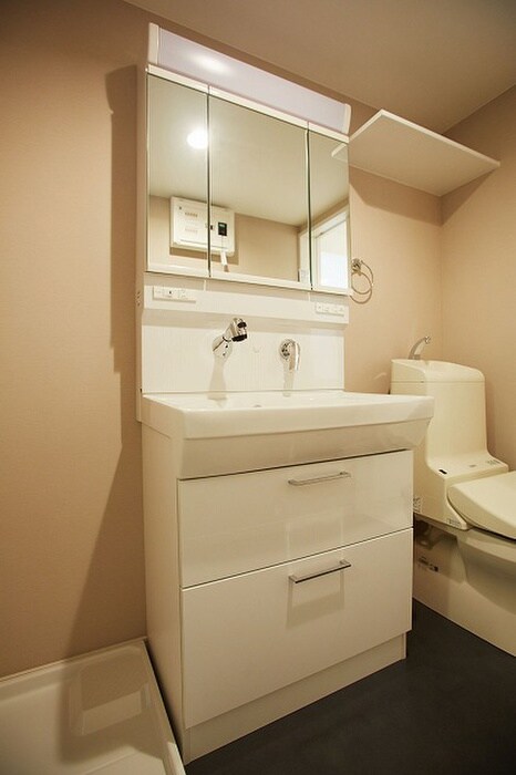 物件内観写真12　(洗面)