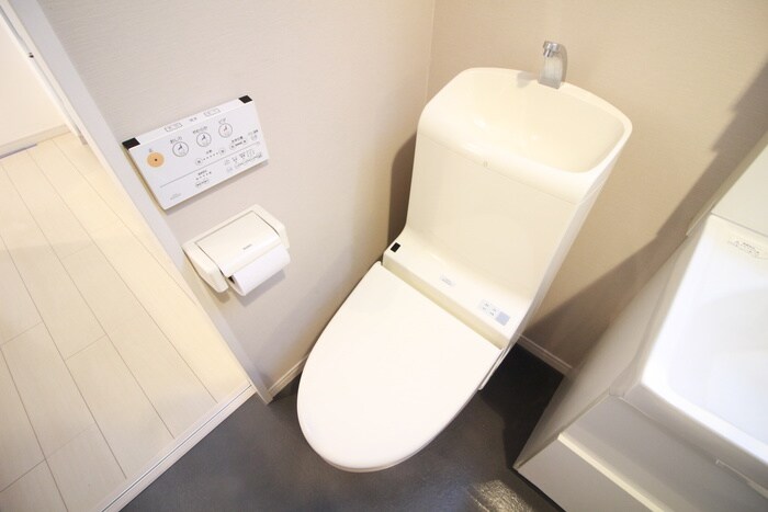 物件内観写真12　(トイレ)