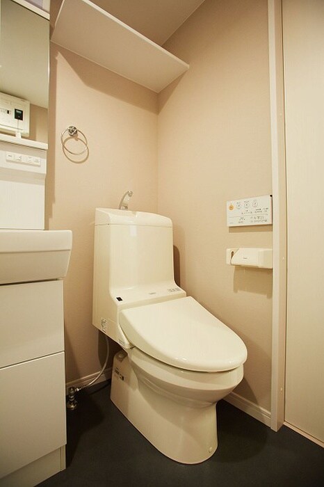 物件内観写真13　(トイレ)