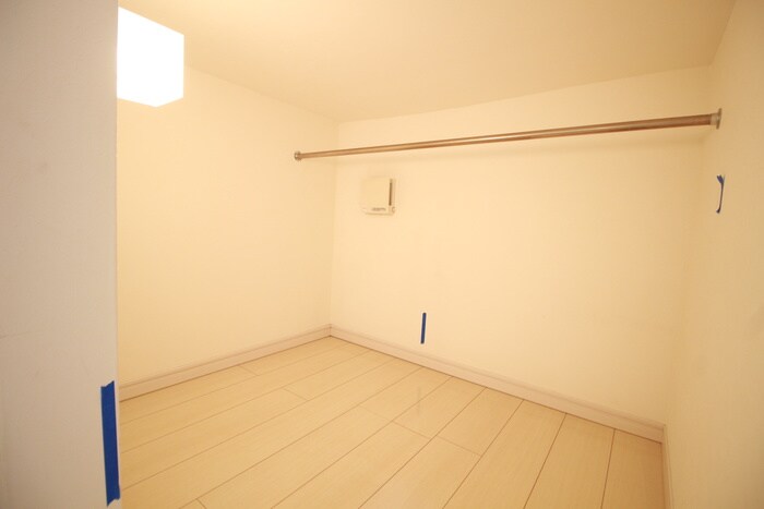 物件内観写真15　(収納)
