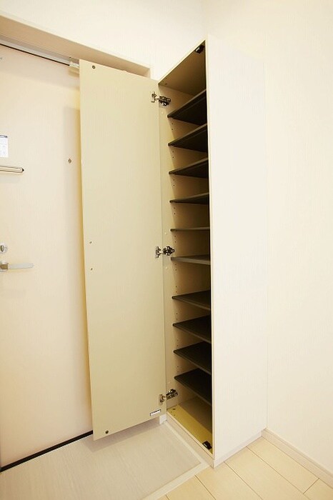 物件内観写真17　(靴箱)