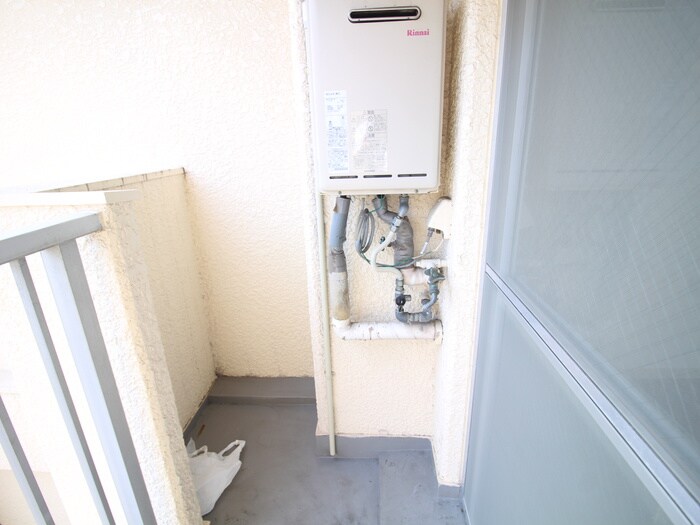 物件内観写真14　(洗濯機置場)