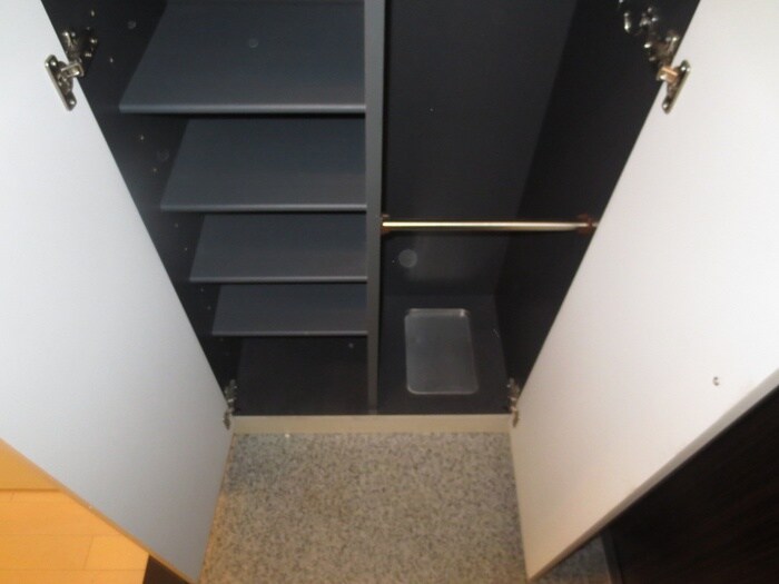 物件内観写真18　(靴箱)