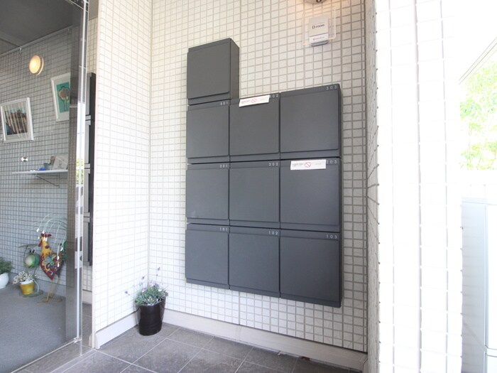 物件外観写真4　(建物設備)