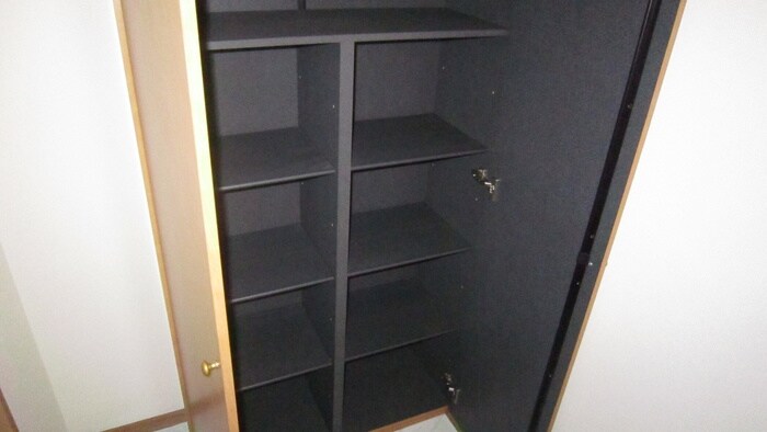 物件内観写真14　(靴箱)