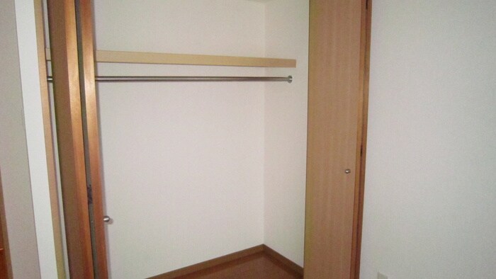 物件内観写真15　(収納)
