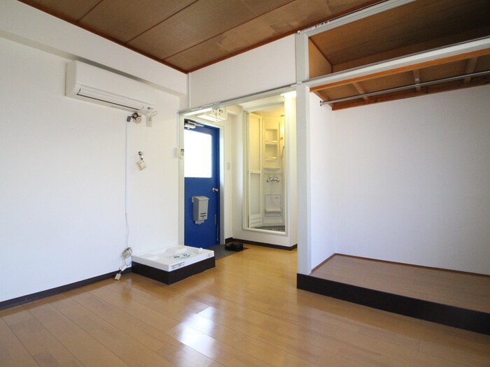 物件内観写真8　(居室)