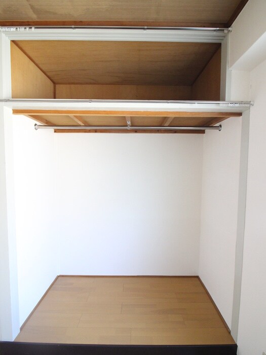 物件内観写真16　(収納)