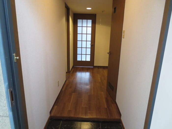 物件内観写真20　(玄関)