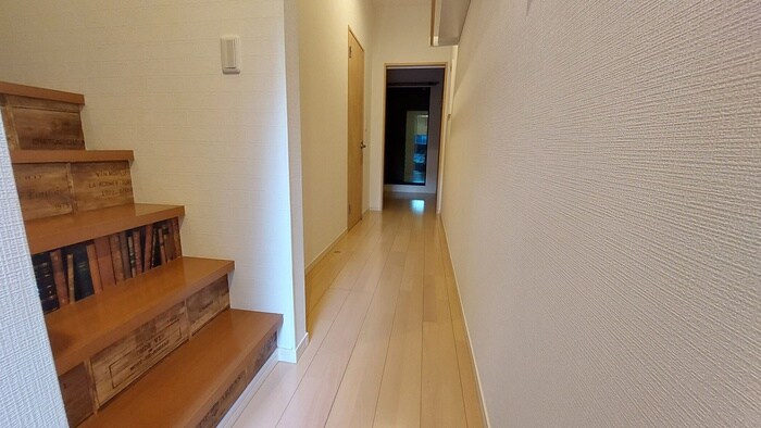 物件内観写真7　(廊下)