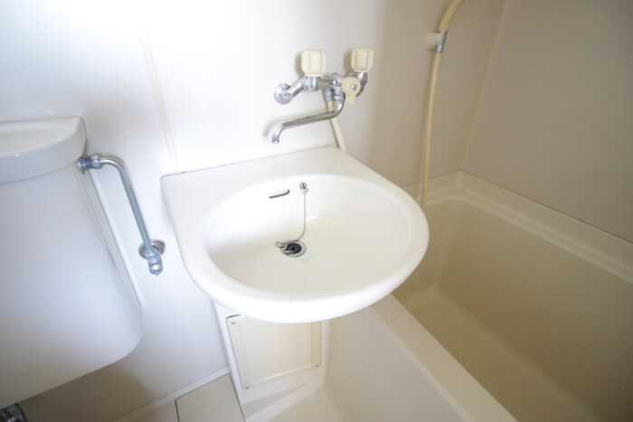 物件内観写真11　(洗面)