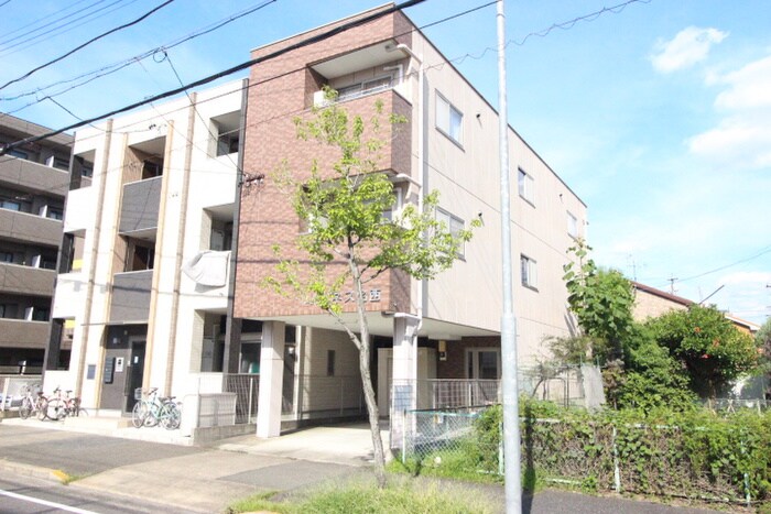 ハピネス名西の物件外観写真