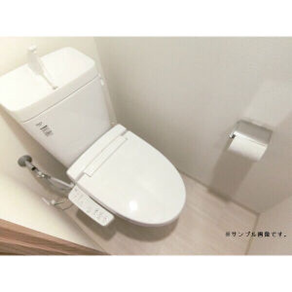 物件内観写真11　(トイレ)