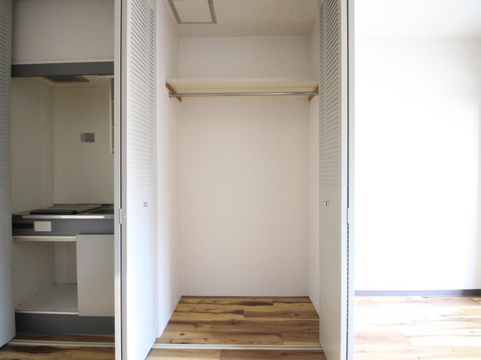 物件内観写真12　(収納)