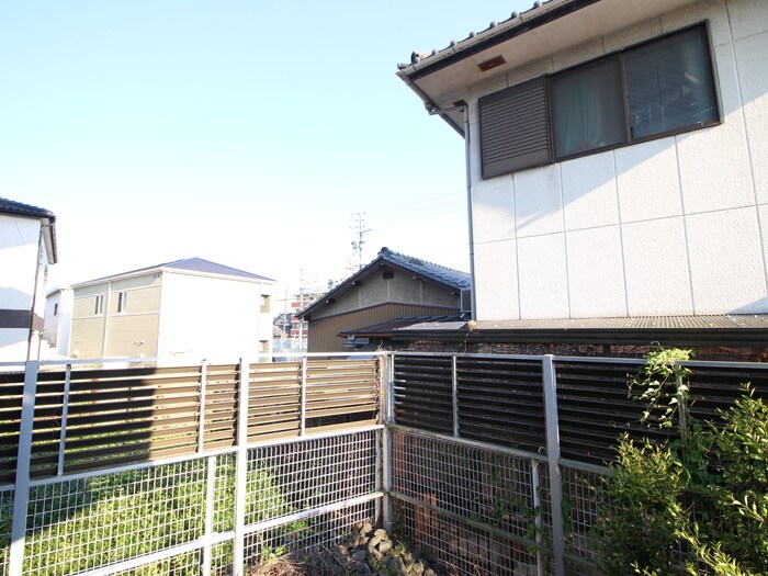 物件内観写真22　(室内からの展望)