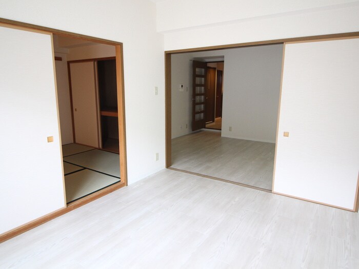 物件内観写真9　(居室)