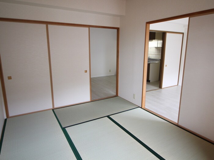 物件内観写真18　(居室)