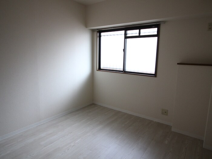 物件内観写真22　(居室)