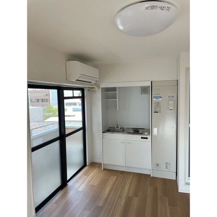 物件内観写真8　(居室)