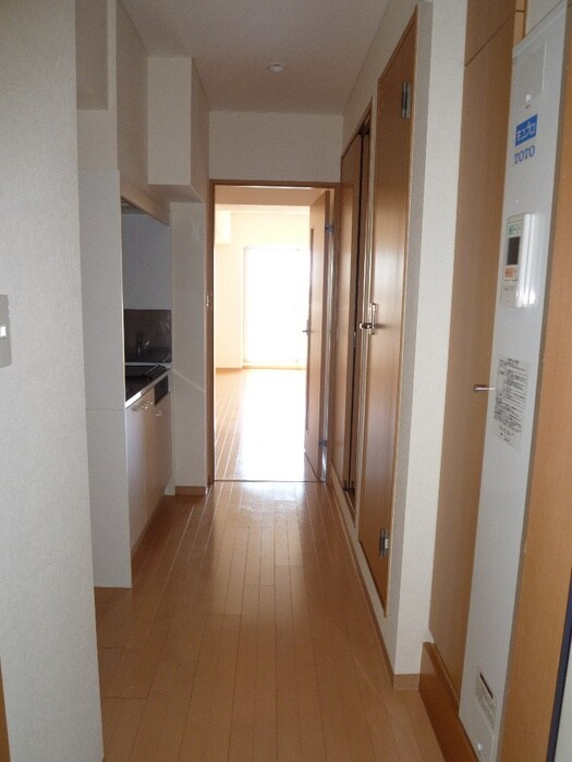 物件内観写真9　(廊下)