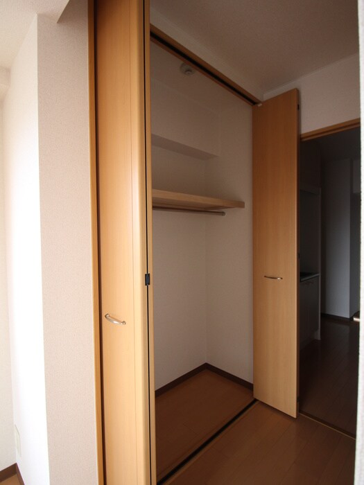 物件内観写真10　(収納)