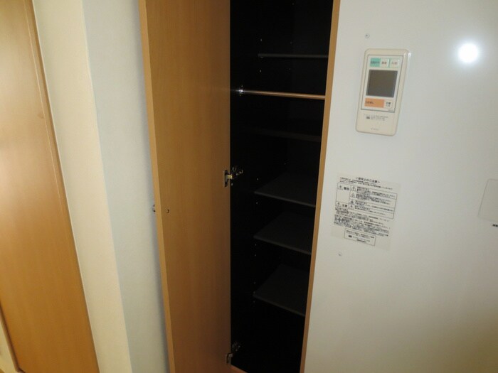 物件内観写真15　(靴箱)