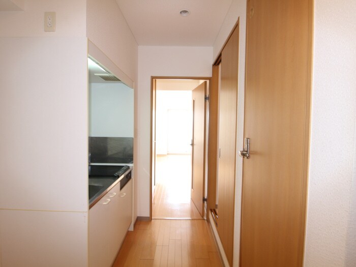 物件内観写真17　(廊下)