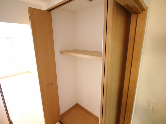 物件内観写真19　(収納)