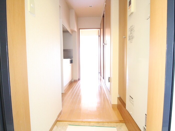 物件内観写真20　(玄関)