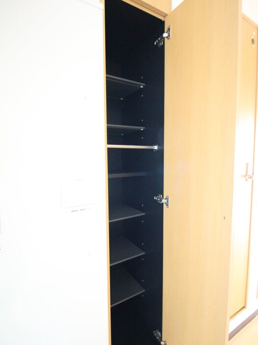 物件内観写真21　(収納)