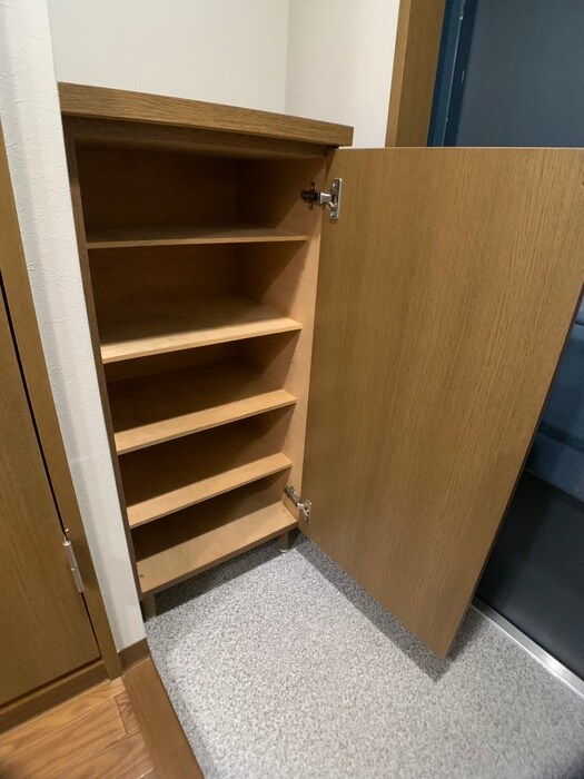 物件内観写真8　(靴箱)