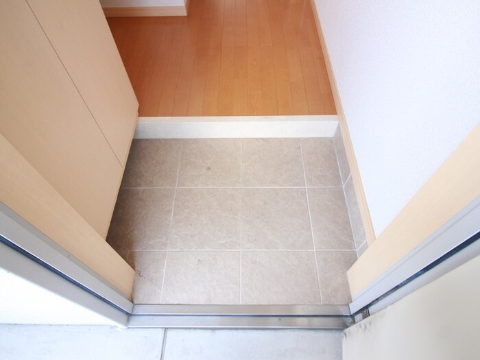 物件内観写真15　(玄関)