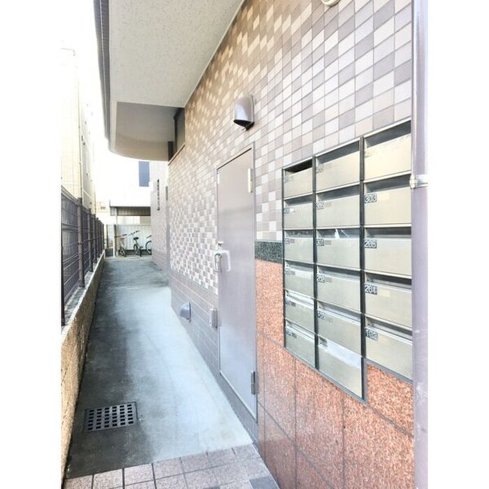 物件外観写真6　(建物設備)