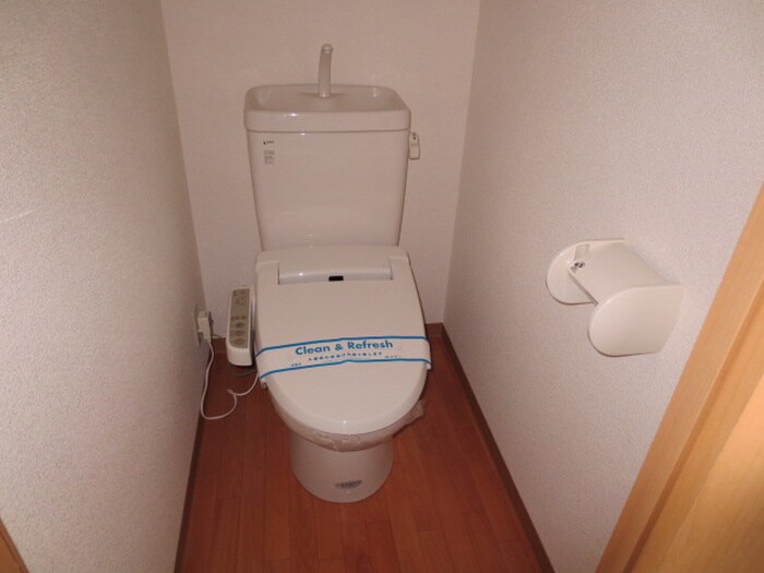 物件内観写真12　(トイレ)