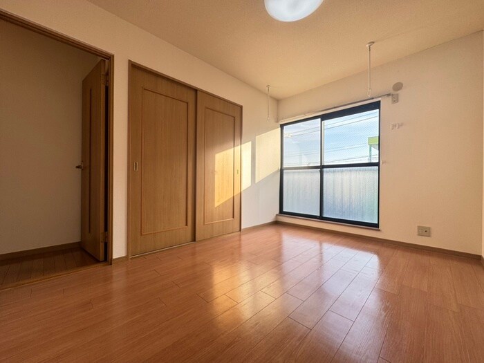 物件内観写真8　(居室)