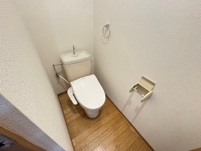 物件内観写真12　(トイレ)