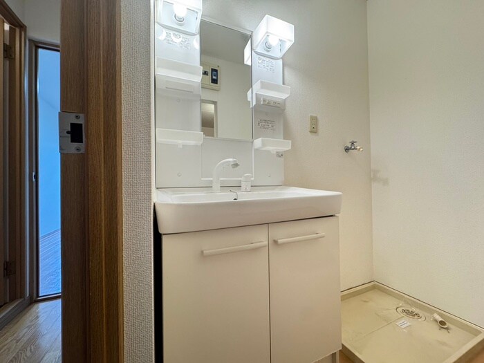 物件内観写真13　(洗面)