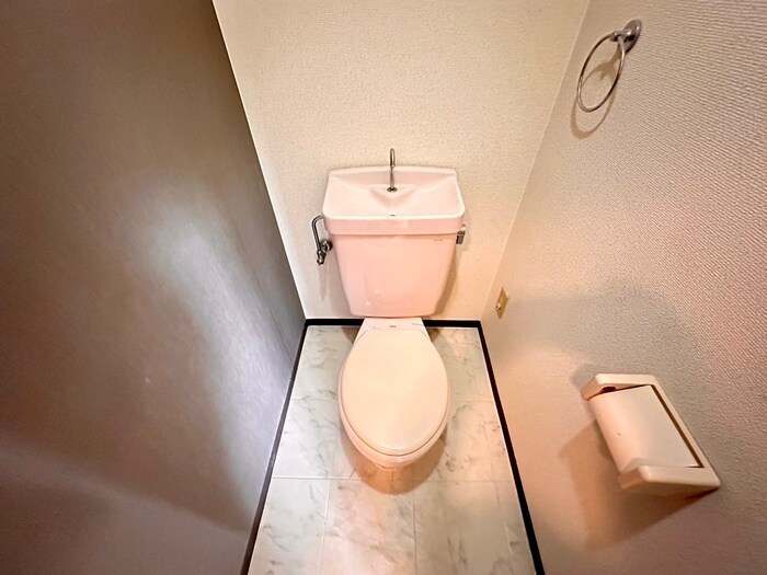 物件内観写真12　(トイレ)